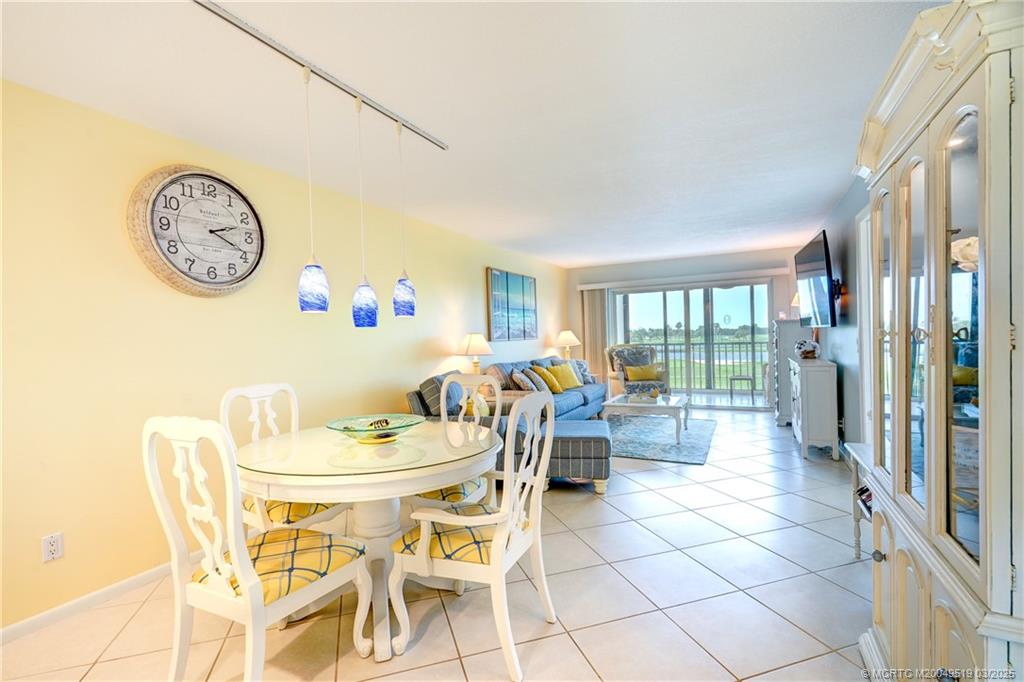 Stuart, Florida 34996, United States, 2 Bedrooms Bedrooms, ,2 BathroomsBathrooms,Residential,Active,83730