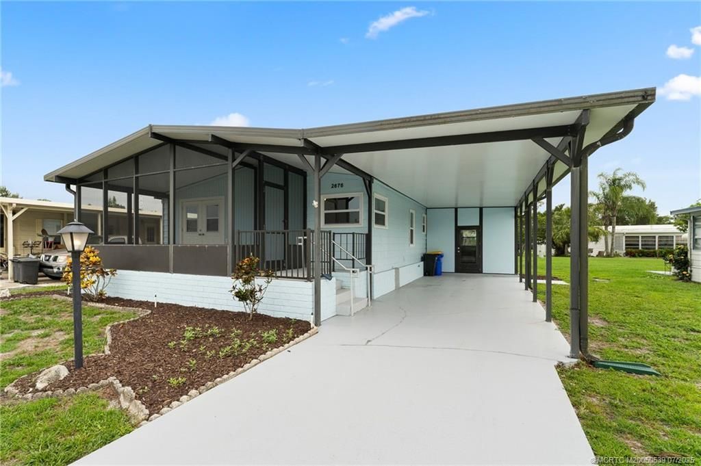 Photo of 2676 SW Thunderbird Trail, Stuart, FL 34997 (MLS # M20050539)