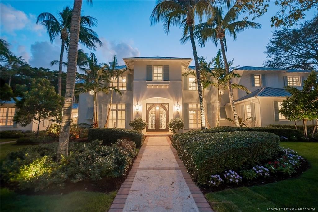 Photo of 5 S River Road, Sewalls Point, FL 34996 (MLS # M20047558)