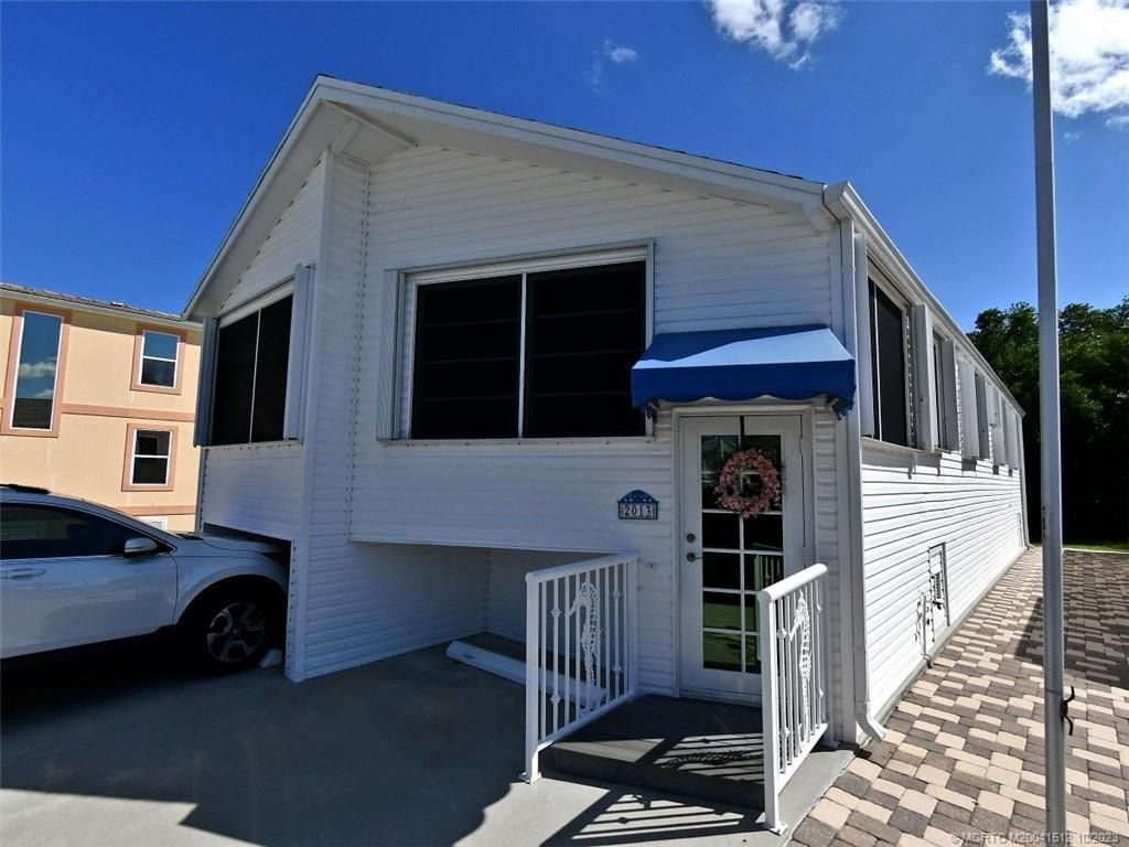 Photo of 2013 Nettles Boulevard, Jensen Beach, FL 34957 (MLS # M20041512)