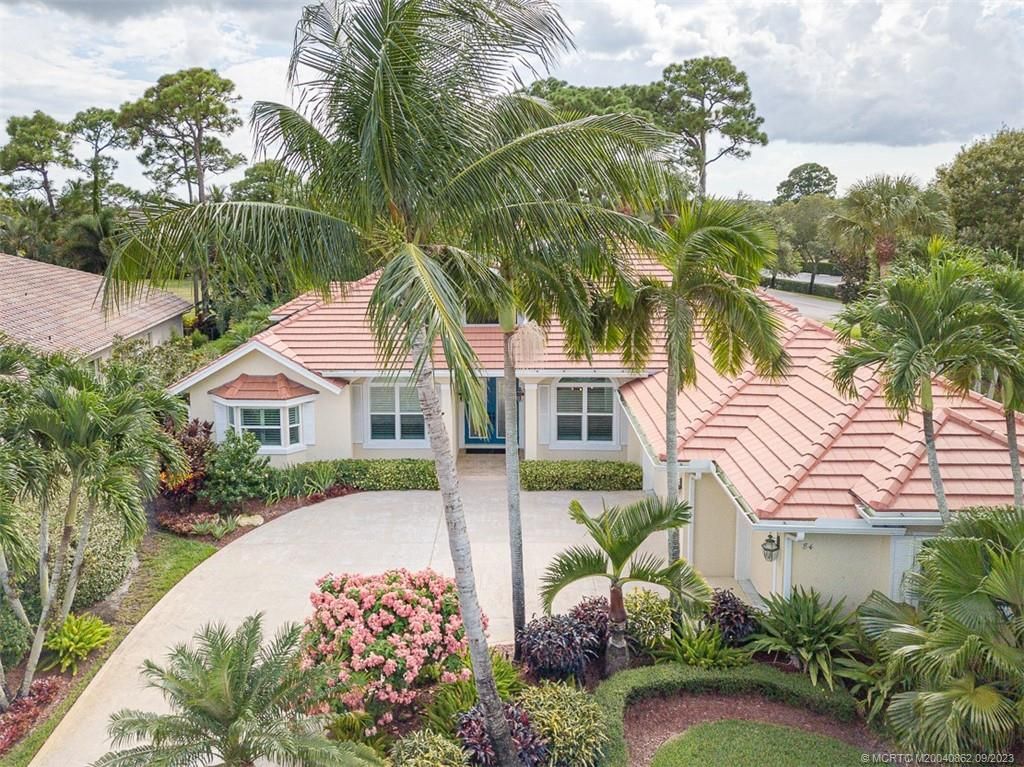 Photo of 84 SW Hatteras Court, Palm City, FL 34990 (MLS # M20040862)