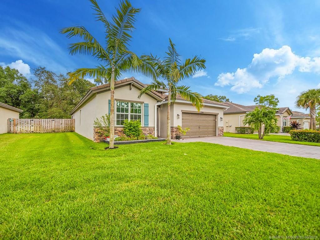 Photo of 2204 SW Strawberry Terrace, Palm City, FL 34990 (MLS # M20039762)