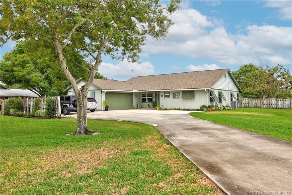 Photo of 5327 SE Major Way, Stuart, FL 34997 (MLS # M20038922)