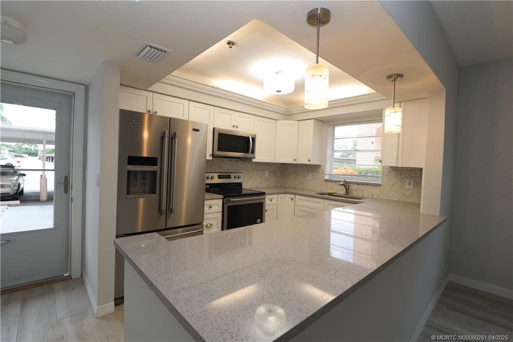 Stuart, Florida 34996, United States, 2 Bedrooms Bedrooms, ,2 BathroomsBathrooms,Residential,Active,112794