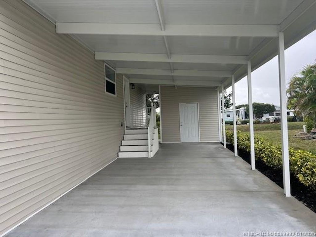 Photo of 644 Sun Ray Court, Boynton Beach, FL 33436 (MLS # M20053932)