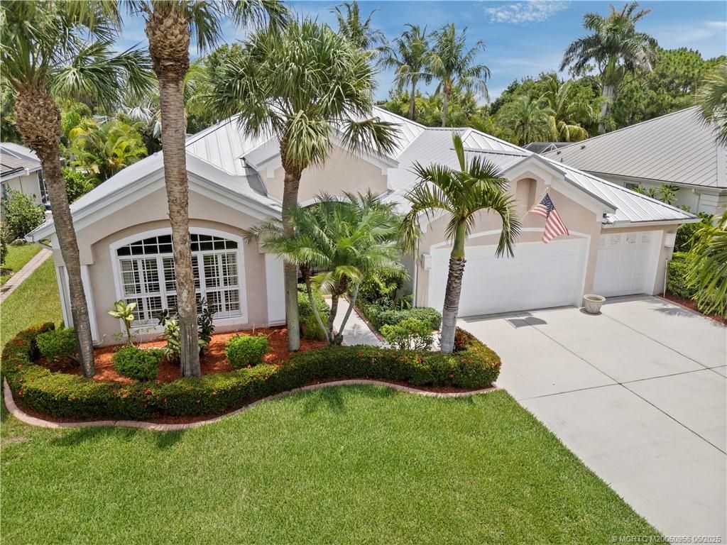 Photo of 409 NW Dewburry Terrace, Jensen Beach, FL 34957 (MLS # M20050956)