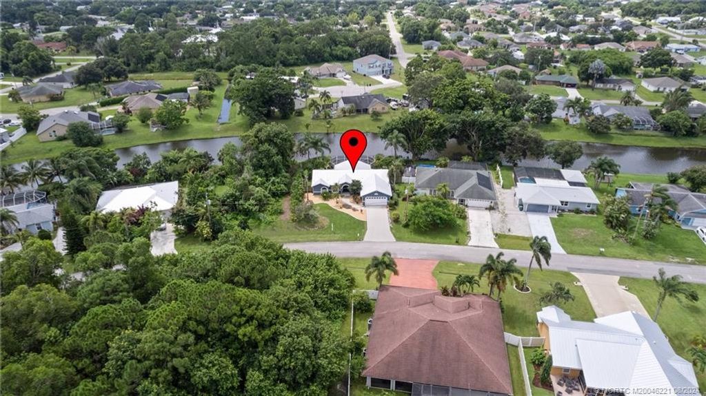 Photo of 444 SW Dalton Circle, Port Saint Lucie, FL 34953 (MLS # M20046221)