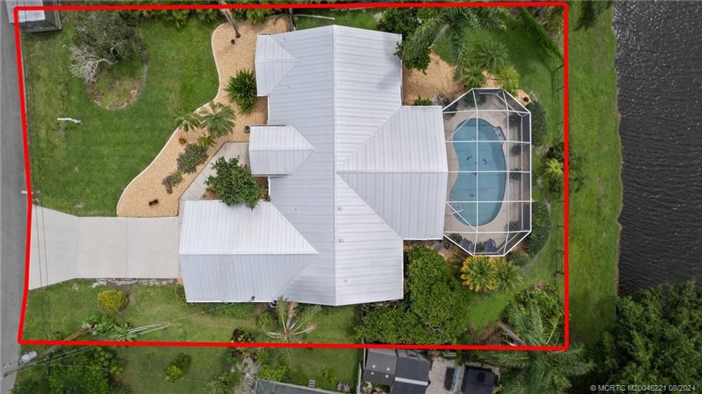 Photo of 444 SW Dalton Circle, Port Saint Lucie, FL 34953 (MLS # M20046221)