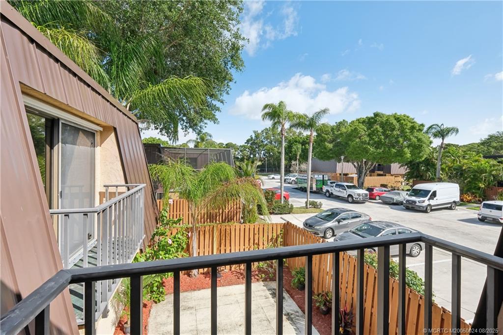 Stuart, Florida 34997, United States, 2 Bedrooms Bedrooms, ,3 BathroomsBathrooms,Residential,Active,103651