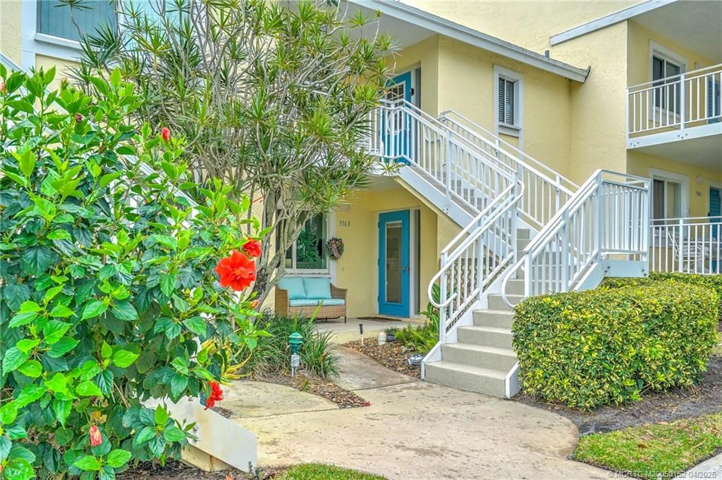 Photo of 5563 NE Gulfstream Way, Stuart, FL 34996 (MLS # M20050152)