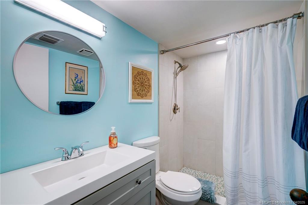 Stuart, Florida 34996, United States, 2 Bedrooms Bedrooms, ,2 BathroomsBathrooms,Residential,Active,108355