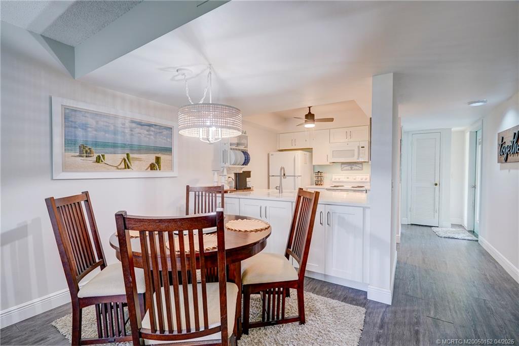 Stuart, Florida 34996, United States, 2 Bedrooms Bedrooms, ,2 BathroomsBathrooms,Residential,Active,108355