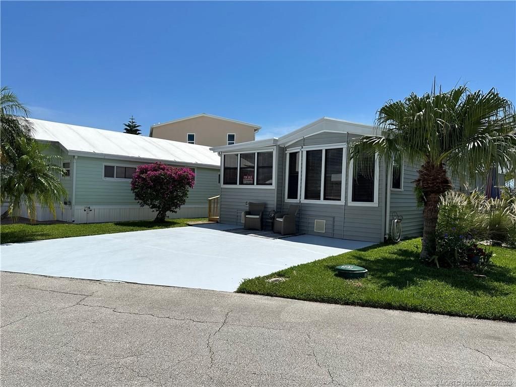 Photo of 306 Nettles Boulevard, Jensen Beach, FL 34957 (MLS # M20039957)