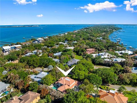 Photo of 4 Castle Hill Way, Stuart, FL 34996 (MLS # M20054921)