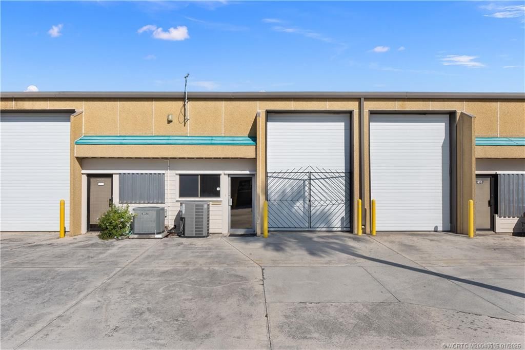 Photo of 1501 SE Decker Avenue #C313, Stuart, FL 34994 (MLS # M20048515)