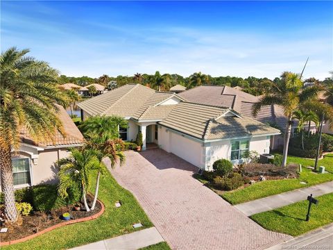 Homes For Sale - 1661 NW Old Oak Terrace<br/> Martin County, Jensen Beach, FL 34957