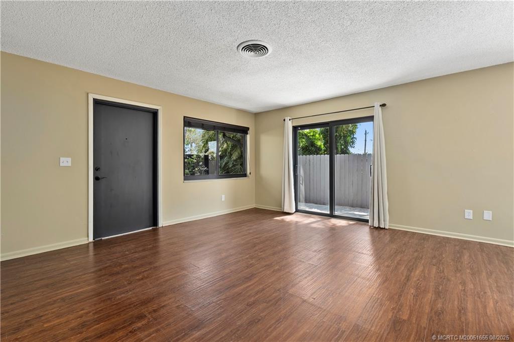 Jensen Beach, Florida 34957, United States, 2 Bedrooms Bedrooms, ,2 BathroomsBathrooms,Residential,Active,185798