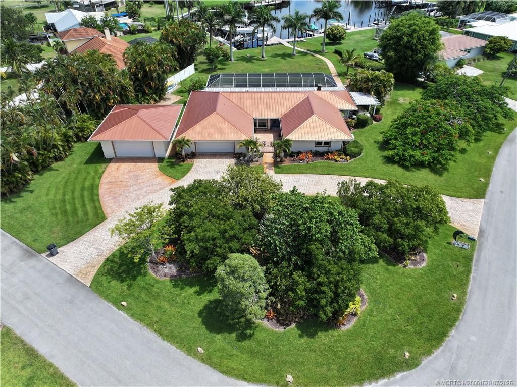 Photo of 2645 NW South Shore Road, Stuart, FL 34994 (MLS # M20051520)