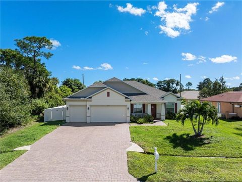 Photo of 3271 SW Regatta Street, Port Saint Lucie, FL 34953 (MLS # M20052762) Photo of 3271 SW Regatta Street, Port Saint Lucie, FL 34953 (MLS # M20052762)