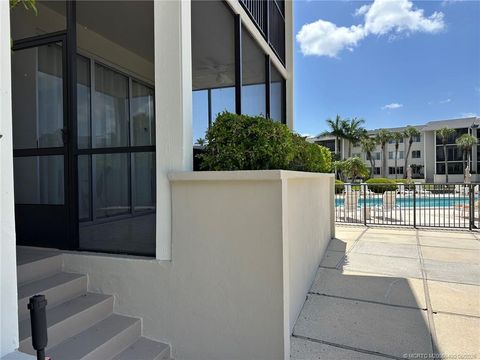11811 Avenue of the PGA Street A Palm Beach Gardens FL 33418