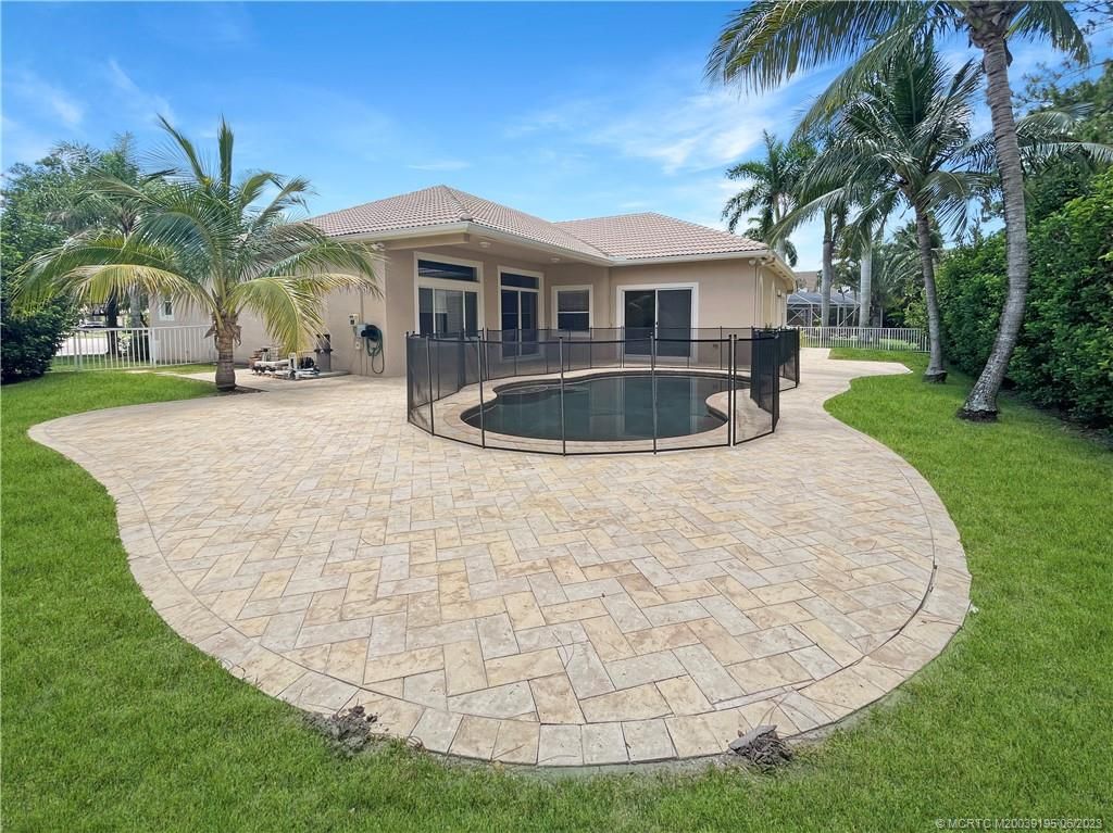 Photo of 2662 SW Newberry Court, Palm City, FL 34990 (MLS # M20039195)