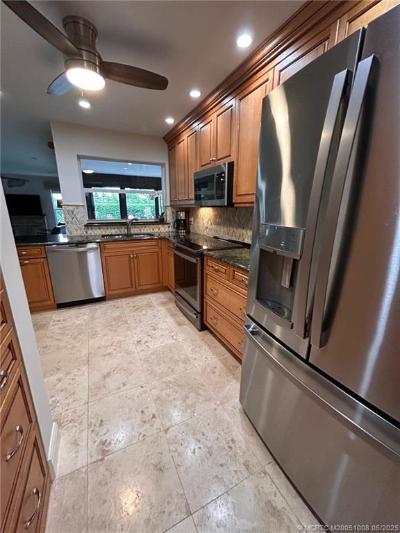 Stuart, Florida 34996, United States, 3 Bedrooms Bedrooms, ,2 BathroomsBathrooms,Residential,Pending,151450