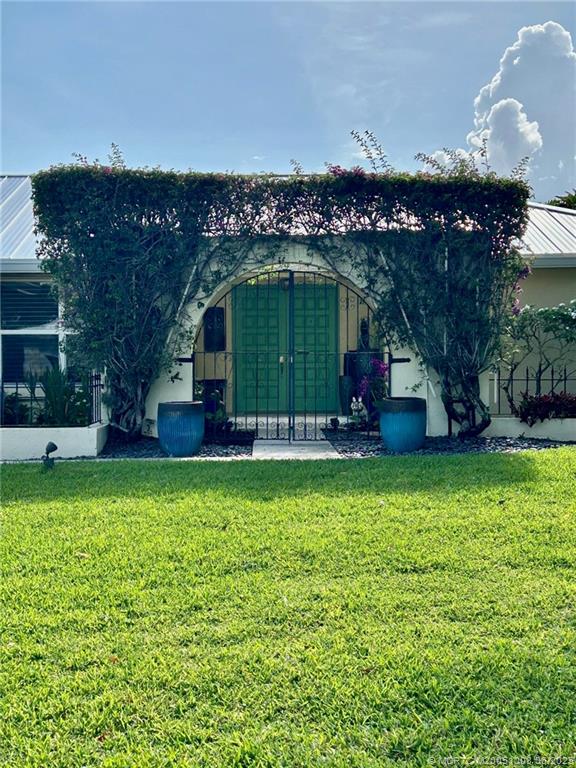 Stuart, Florida 34996, United States, 3 Bedrooms Bedrooms, ,2 BathroomsBathrooms,Residential,Pending,151450