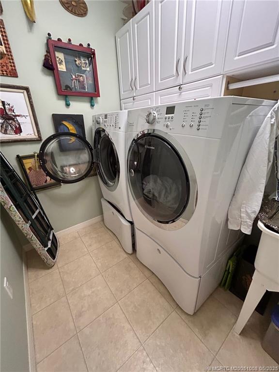 Stuart, Florida 34996, United States, 3 Bedrooms Bedrooms, ,2 BathroomsBathrooms,Residential,Pending,151450