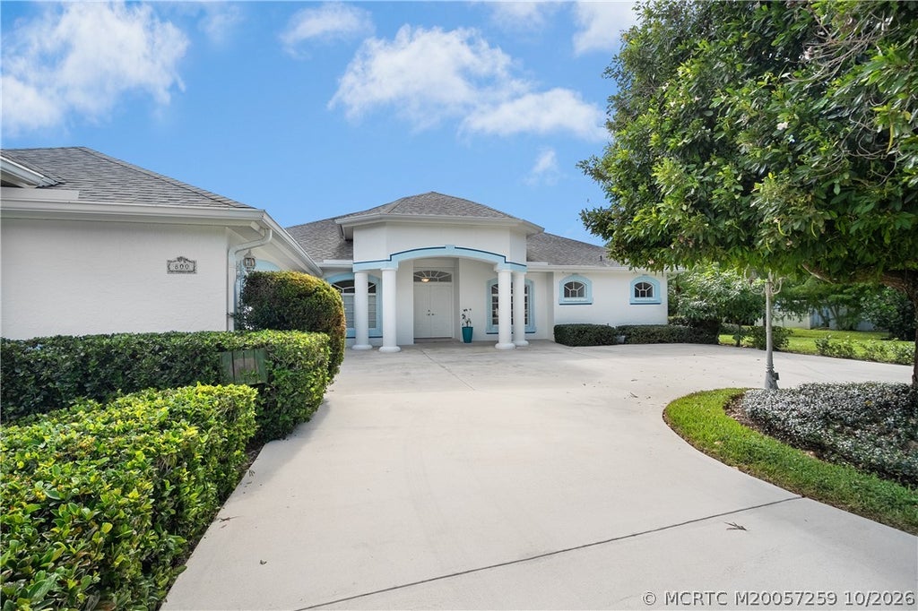 Photo of 800 SE Waterside Way, Stuart, FL 34997 (MLS # M20057259)