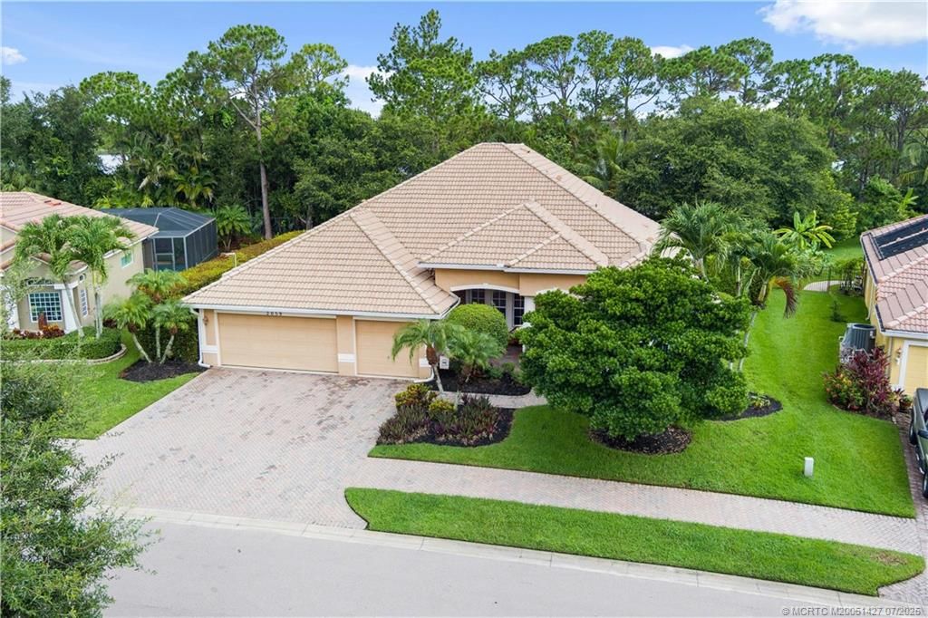 Photo of 2059 SW Panther Trace, Stuart, FL 34997 (MLS # M20051427)