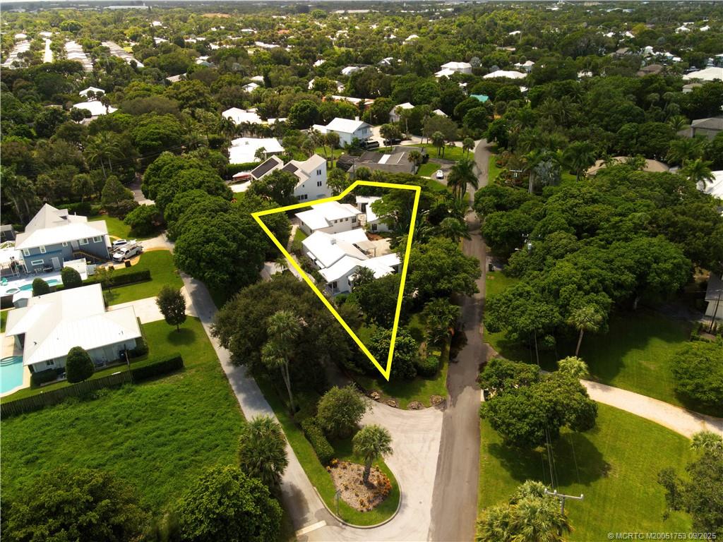 Stuart, Florida 34996, United States, 4 Bedrooms Bedrooms, ,3 BathroomsBathrooms,Residential,Active,195028