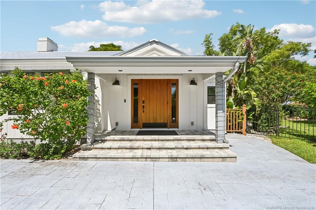 Stuart, Florida 34996, United States, 4 Bedrooms Bedrooms, ,3 BathroomsBathrooms,Residential,Active,195028