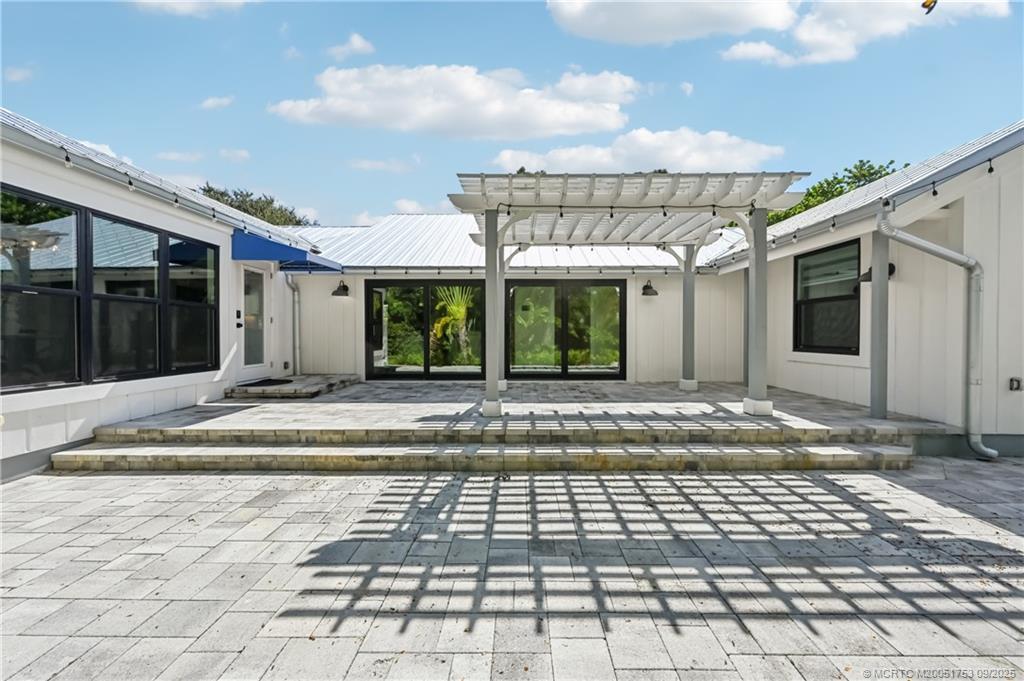 Stuart, Florida 34996, United States, 4 Bedrooms Bedrooms, ,3 BathroomsBathrooms,Residential,Active,195028