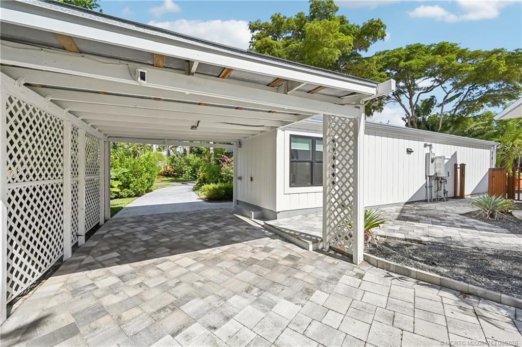 Stuart, Florida 34996, United States, 4 Bedrooms Bedrooms, ,3 BathroomsBathrooms,Residential,Active,195028