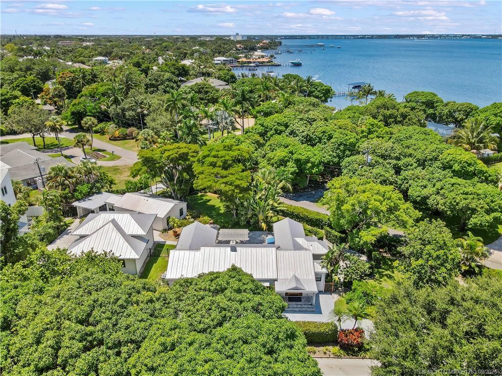 Stuart, Florida 34996, United States, 4 Bedrooms Bedrooms, ,3 BathroomsBathrooms,Residential,Active,195028