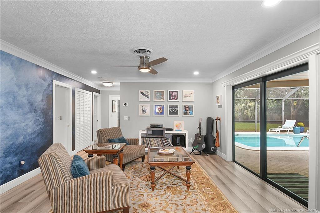 Sewalls Point, Florida 34996, United States, 4 Bedrooms Bedrooms, ,3 BathroomsBathrooms,Residential,Coming Soon,201573