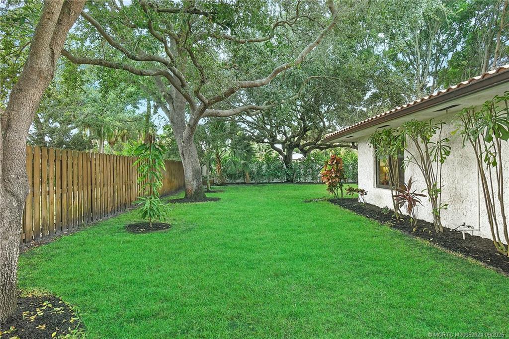 Sewalls Point, Florida 34996, United States, 4 Bedrooms Bedrooms, ,3 BathroomsBathrooms,Residential,Coming Soon,201573