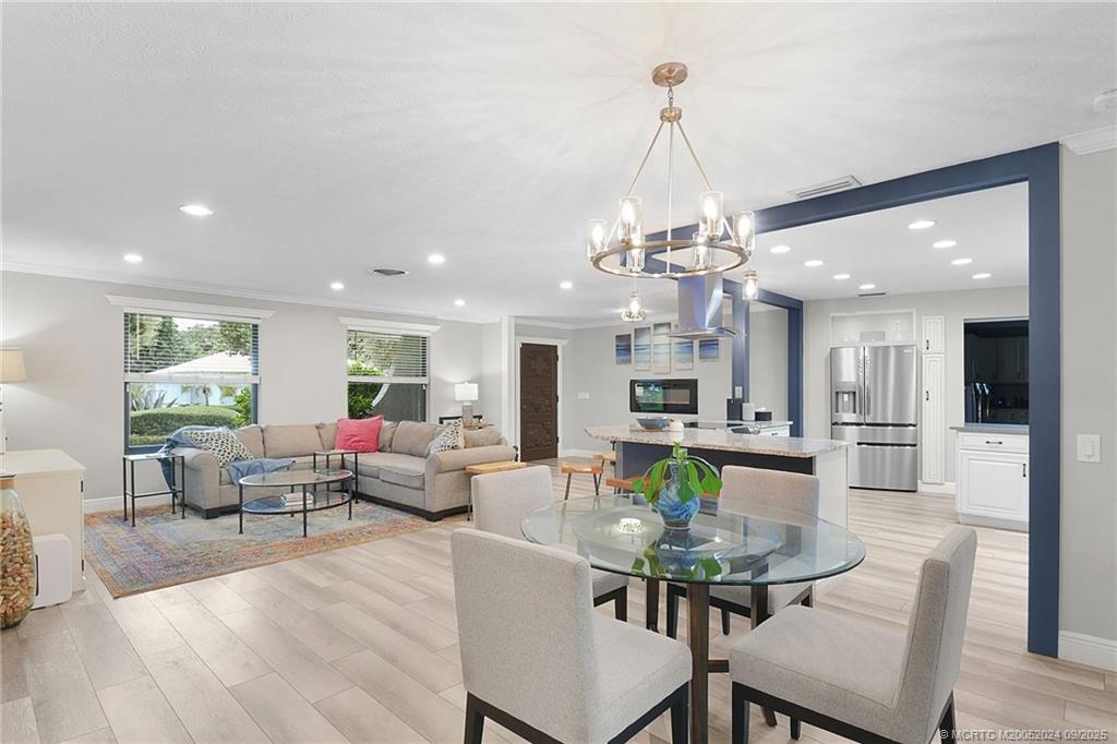 Sewalls Point, Florida 34996, United States, 4 Bedrooms Bedrooms, ,3 BathroomsBathrooms,Residential,Coming Soon,201573