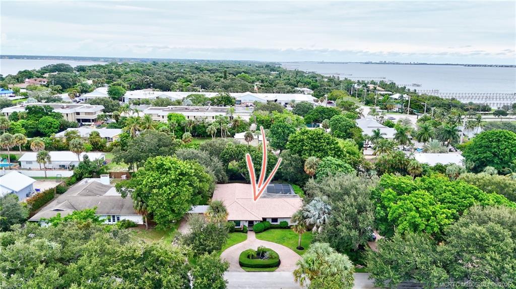 Sewalls Point, Florida 34996, United States, 4 Bedrooms Bedrooms, ,3 BathroomsBathrooms,Residential,Coming Soon,201573