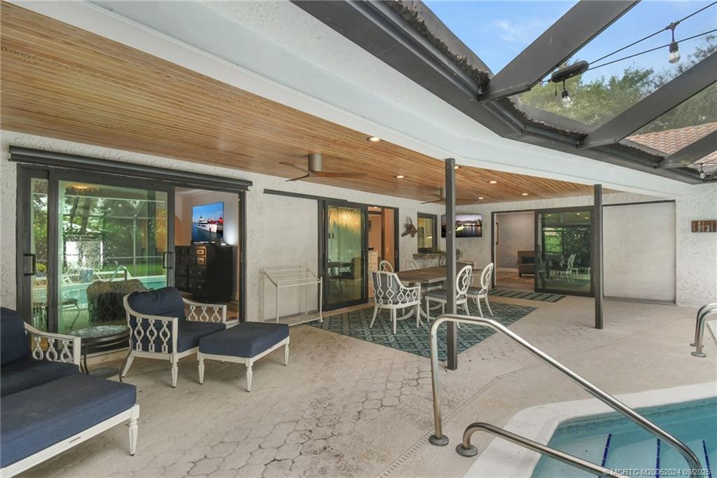 Sewalls Point, Florida 34996, United States, 4 Bedrooms Bedrooms, ,3 BathroomsBathrooms,Residential,Coming Soon,201573