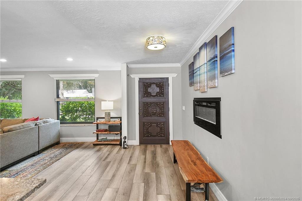 Sewalls Point, Florida 34996, United States, 4 Bedrooms Bedrooms, ,3 BathroomsBathrooms,Residential,Coming Soon,201573