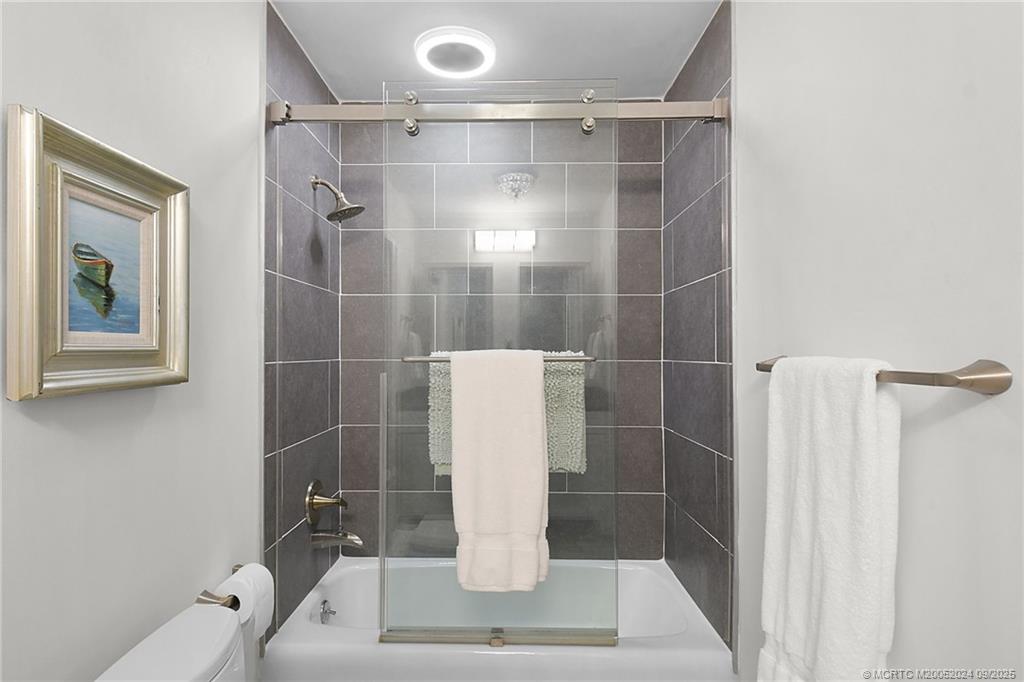 Sewalls Point, Florida 34996, United States, 4 Bedrooms Bedrooms, ,3 BathroomsBathrooms,Residential,Coming Soon,201573