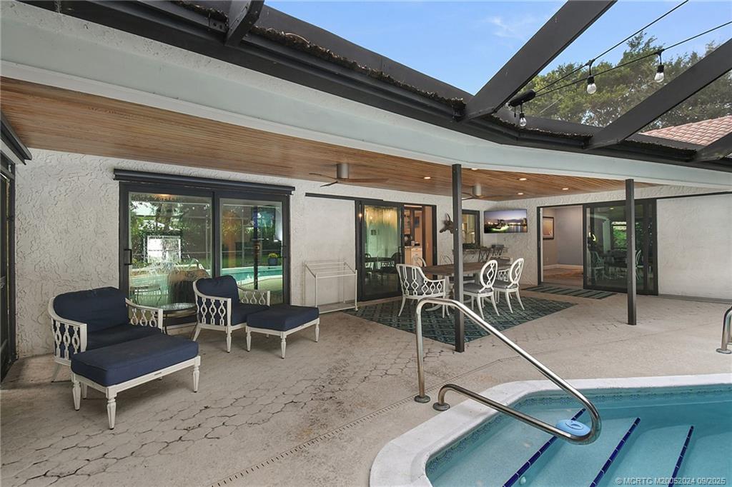 Sewalls Point, Florida 34996, United States, 4 Bedrooms Bedrooms, ,3 BathroomsBathrooms,Residential,Coming Soon,201573