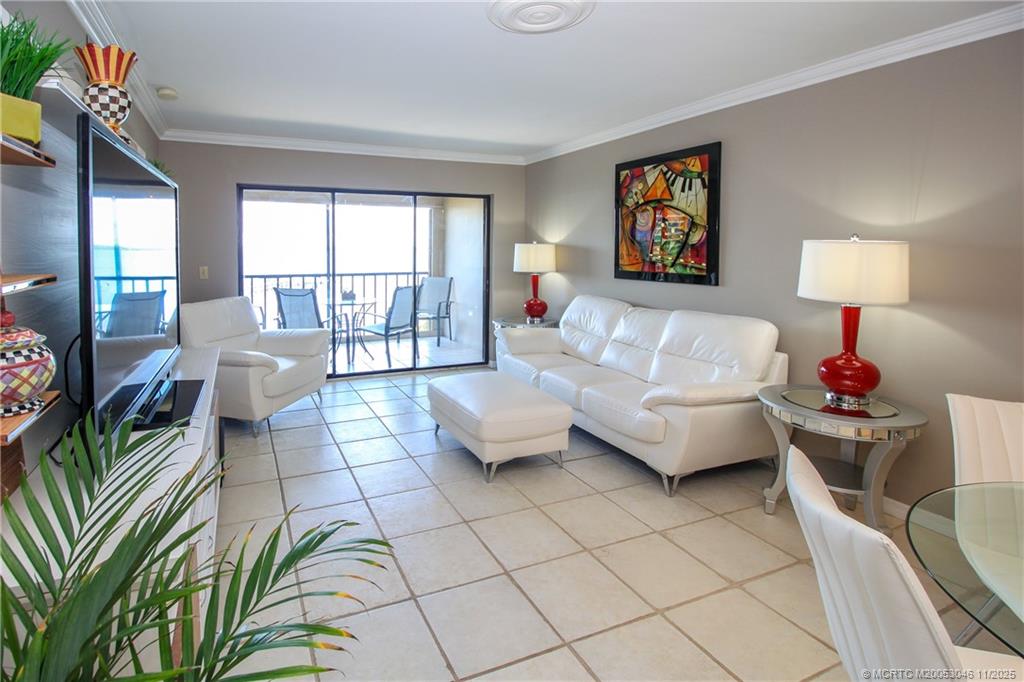 Stuart, Florida 34996, United States, 2 Bedrooms Bedrooms, ,2 BathroomsBathrooms,Residential,Active,242249