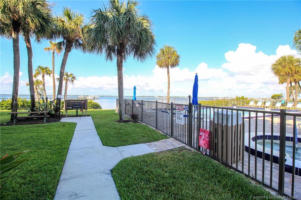 Stuart, Florida 34996, United States, 2 Bedrooms Bedrooms, ,2 BathroomsBathrooms,Residential,Active,242249