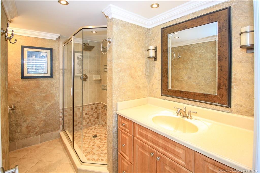 Stuart, Florida 34996, United States, 2 Bedrooms Bedrooms, ,2 BathroomsBathrooms,Residential,Active,242249