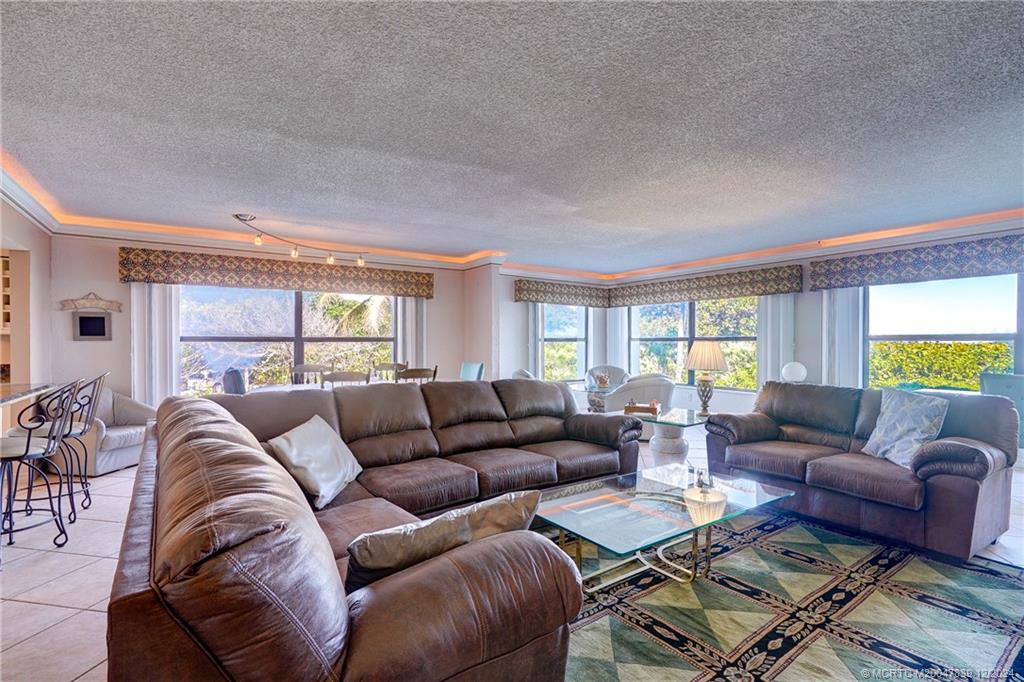 Stuart, Florida 34996, United States, 2 Bedrooms Bedrooms, ,2 BathroomsBathrooms,Residential,Active,29705