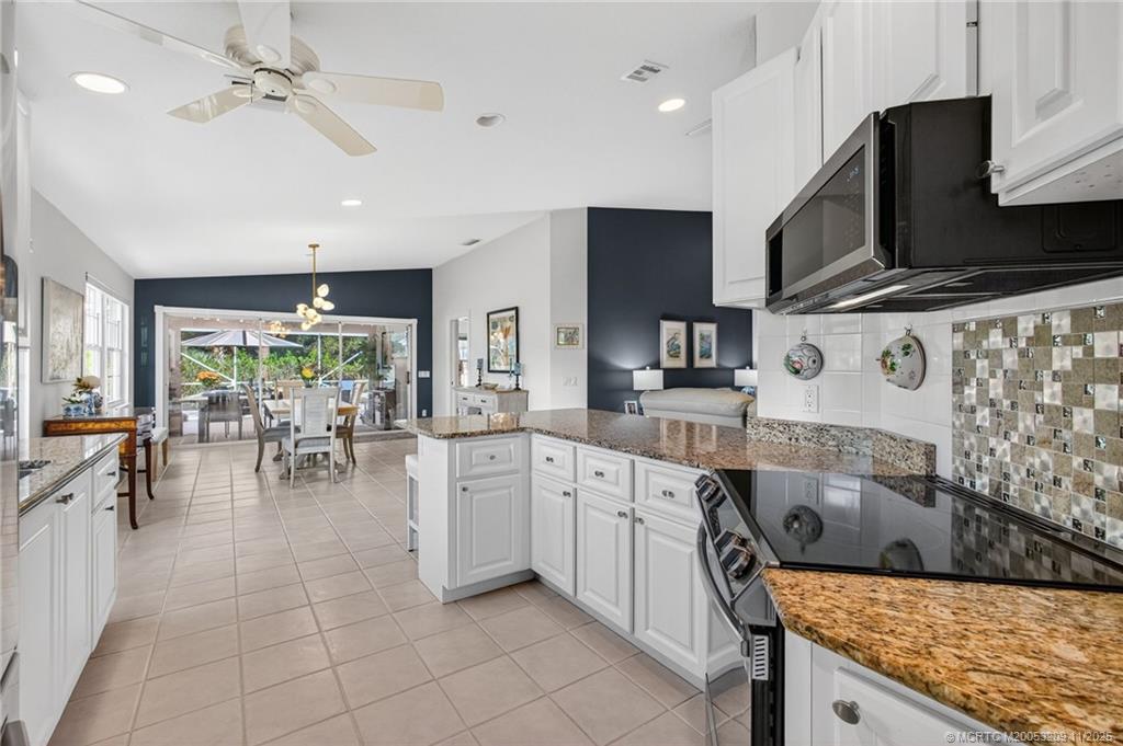Stuart, Florida 34997, United States, 2 Bedrooms Bedrooms, ,2 BathroomsBathrooms,Residential,Active,247368