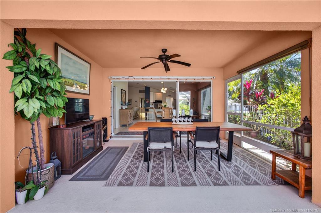 Stuart, Florida 34997, United States, 2 Bedrooms Bedrooms, ,2 BathroomsBathrooms,Residential,Active,247368