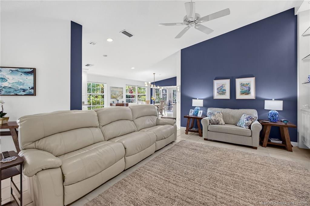Stuart, Florida 34997, United States, 2 Bedrooms Bedrooms, ,2 BathroomsBathrooms,Residential,Active,247368